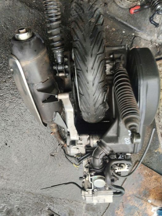 APRILIA SCARABEO 200 SILNIK 12,5 BAR KOMPLETNY