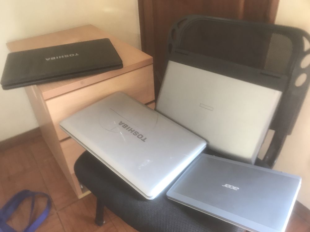 4 Notebooks Para Peças Toshiba, Asus, Acer - Bateria viciada Ler desc