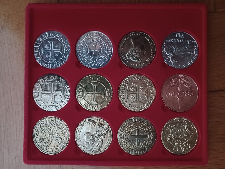 Coleção completa "Dez Séculos da Moeda Portuguesa"