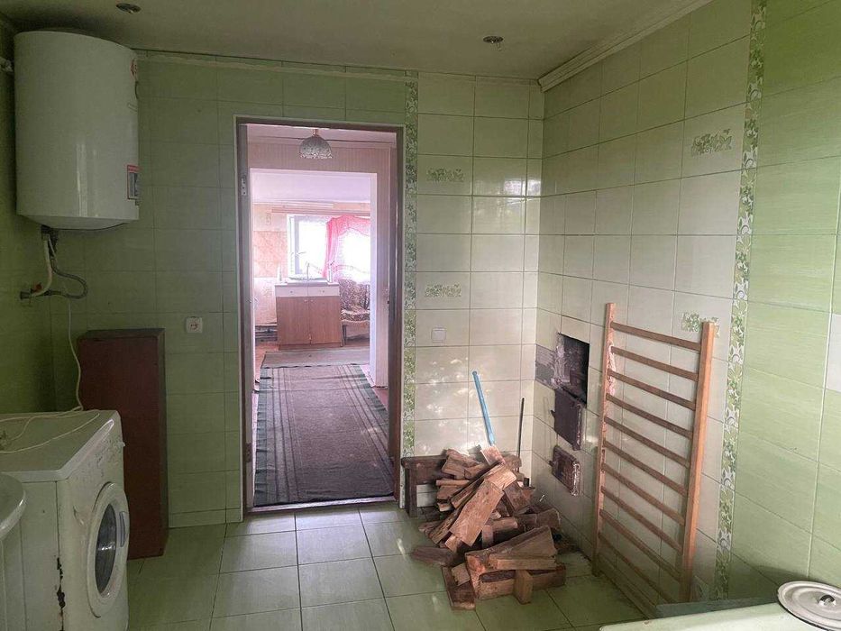 Продаж 2к будинку,підвал,мансарда,111 кв.м.,землі 7,8 сот,Лезнево!ТОРГ