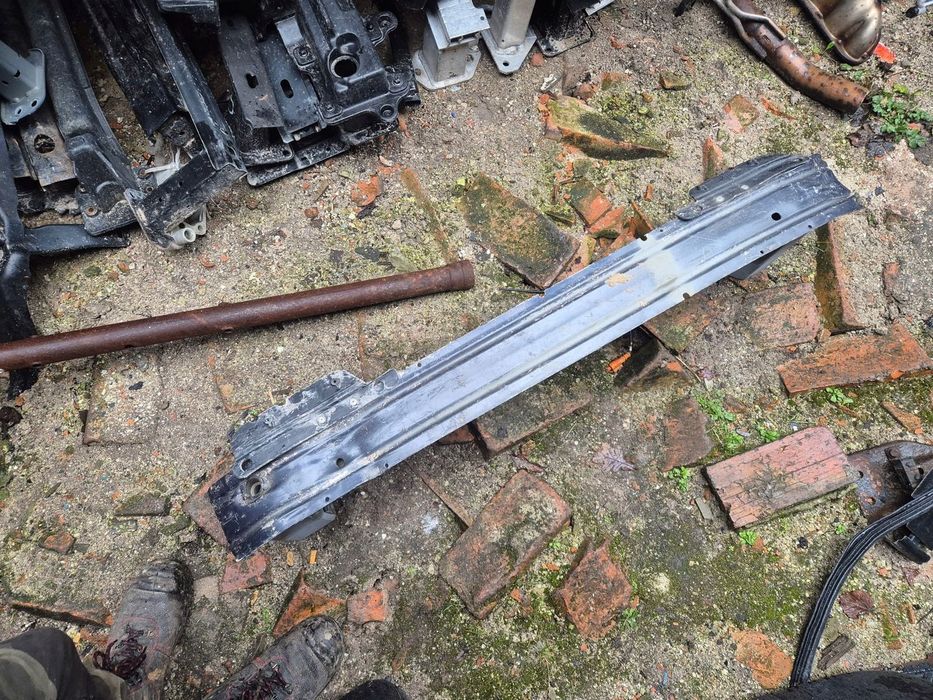 belka przód Opel Astra J