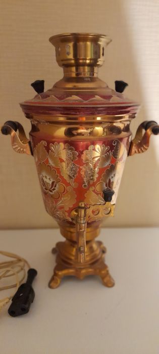 Самовар електричний. Вінтаж