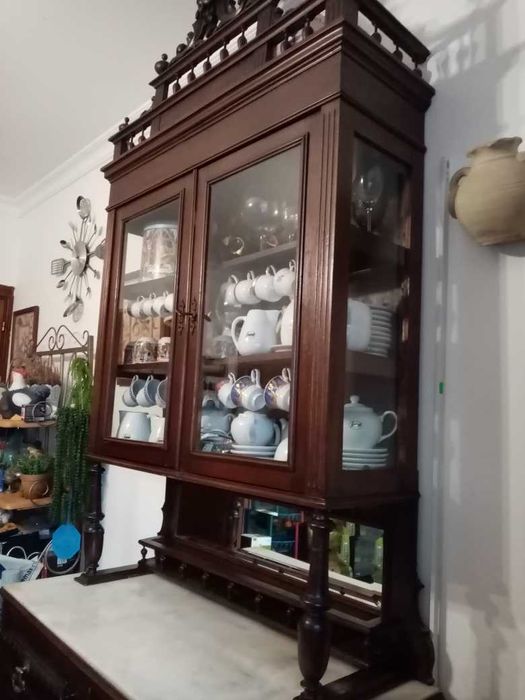 Móvel de sala antigo