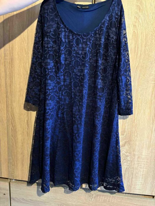 sukienka koronkowa bonprix 44/46