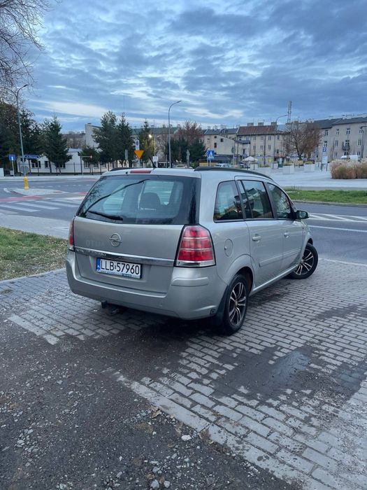 Opel Zafira B 1.6 LPG**Zamiana **Gwarancja**Klima**Hak**7-osobowy**