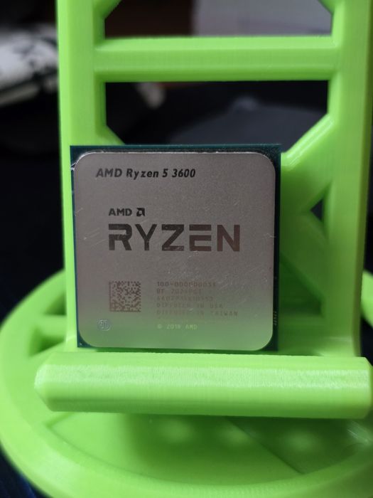 Процесор AMD Ryzen 5 3600