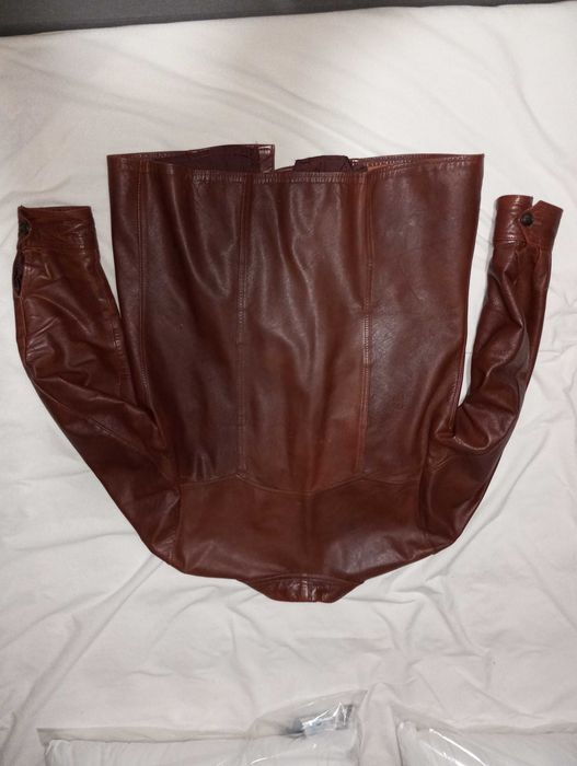 Lindo casaco Vintage em couro Italiano