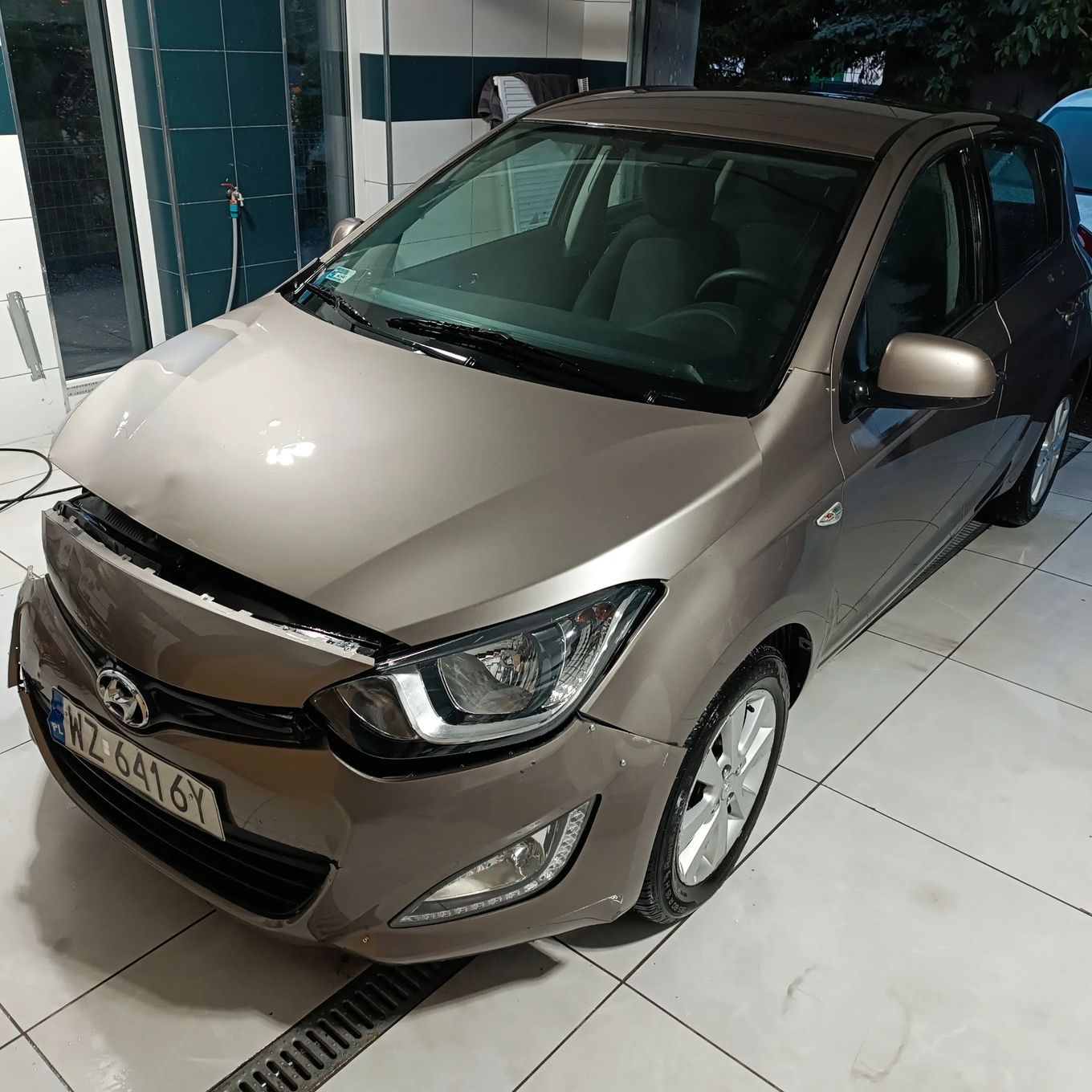Hyundai i20 automat lift 2013 LPG klima alu uszkodzony zarejestrowany