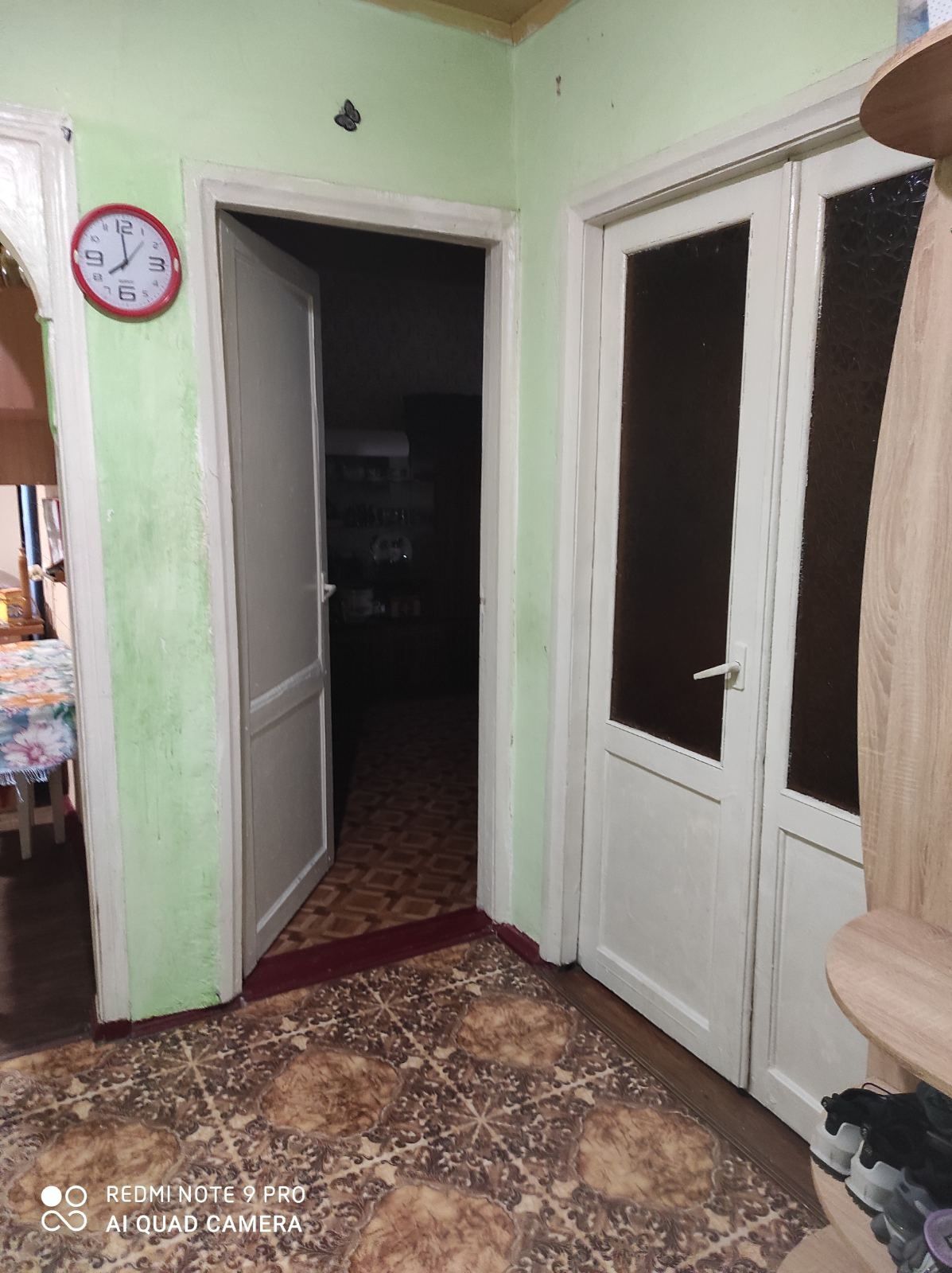 Продам 2 комнатную квартиру Змиев