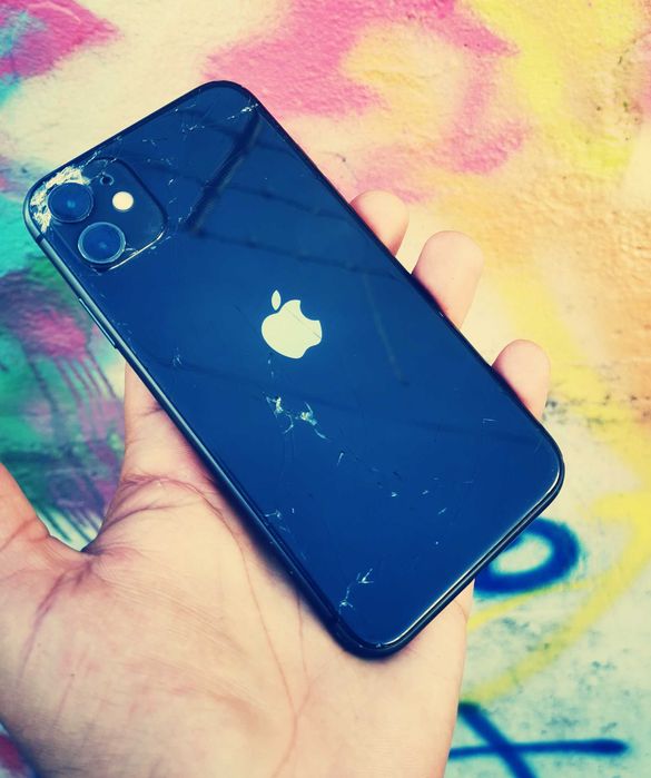 Vendo iPhone 11 64GB desbloqueado