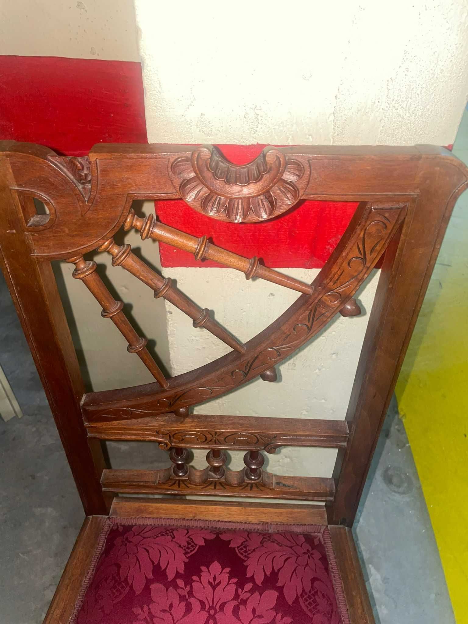 Cadeiras  ANTIGA Art Noveau com Almofada Vermelha