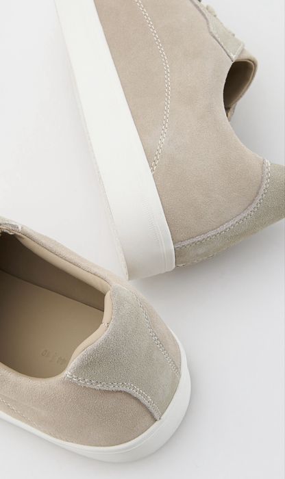 Чоловічі бежеві замшеві снікерси ( кеди, мокасіни )