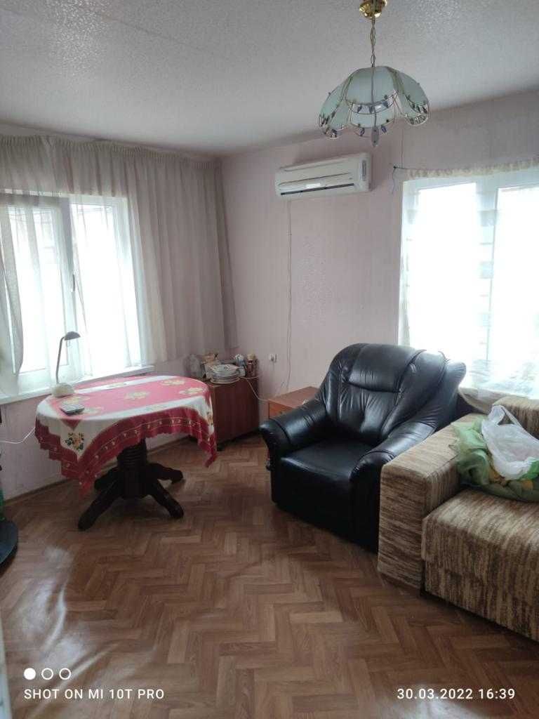 Продам дачный жилой комплекс из 2-х домов в Обуховке "Изумруд"