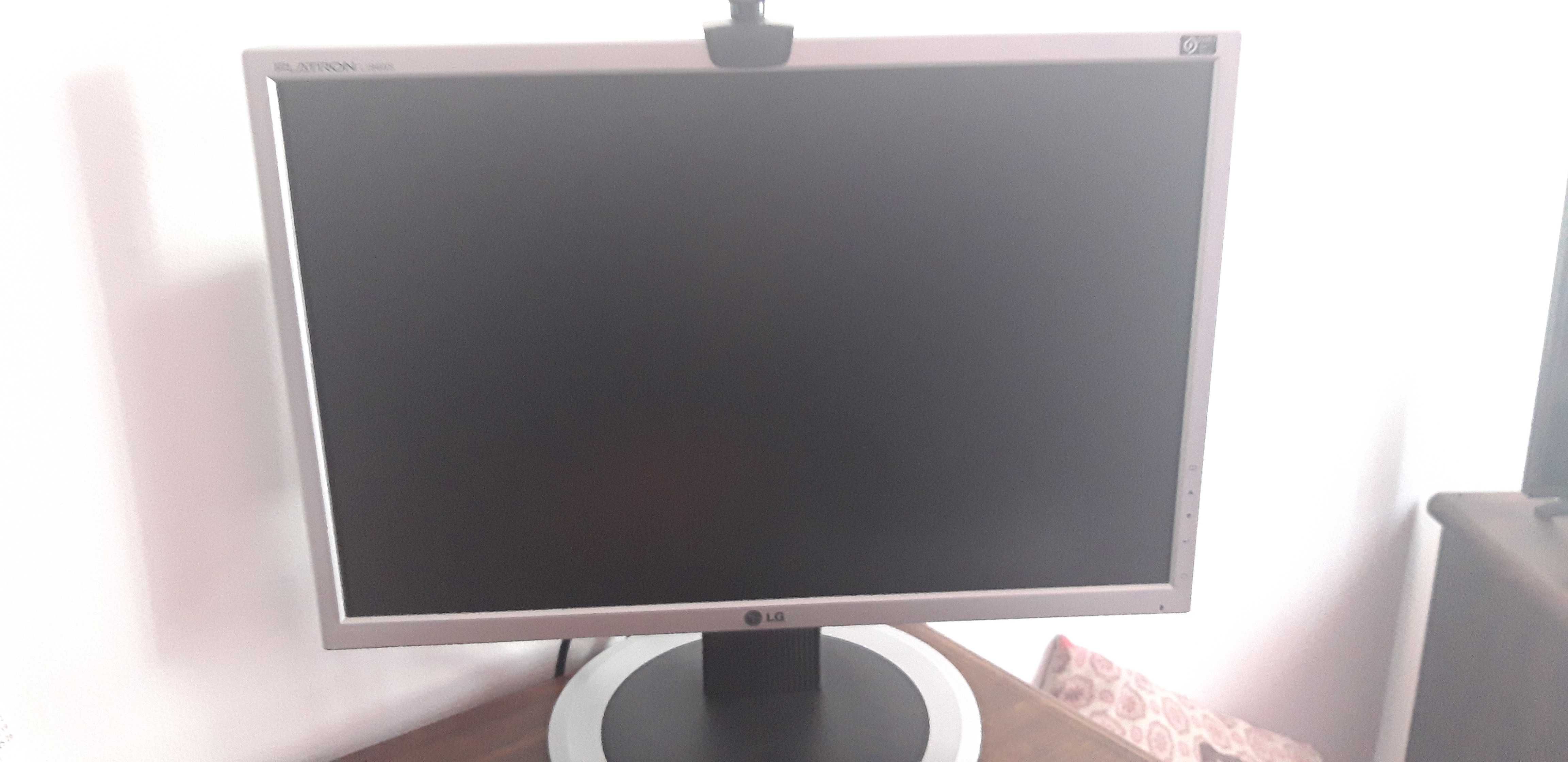 Monitor  LG em Bom estado