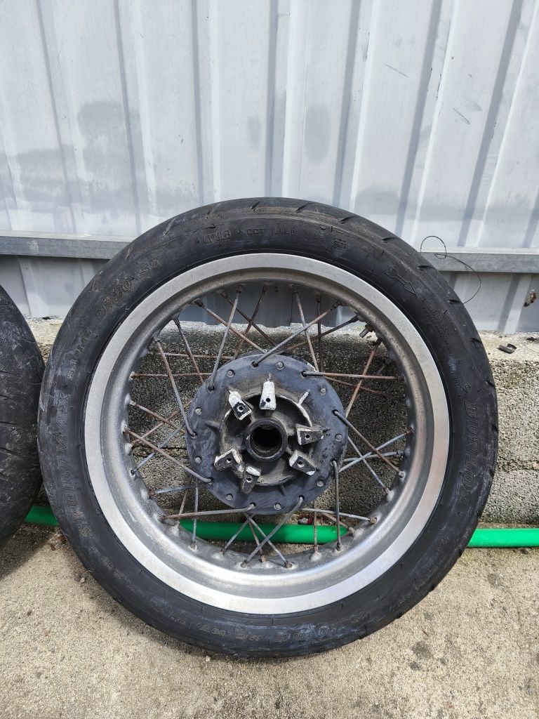 Jantes supermotard e suspensão XT600