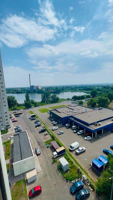 Ревуцького 54-Б, 1-к.кв 47,5м2 з обробкою та видом на озеро, h-2,70