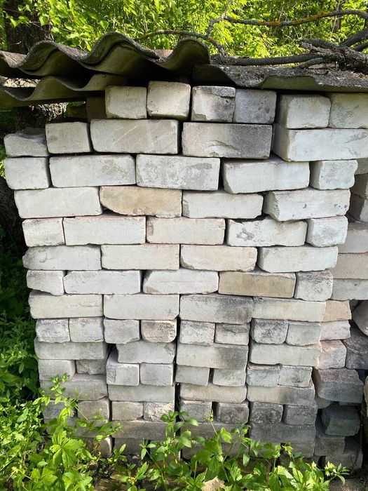 Продам білий кирпич б/у