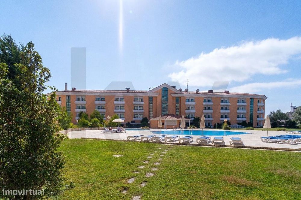 Apartamento T3 no  condomínio Rivera na Parede
