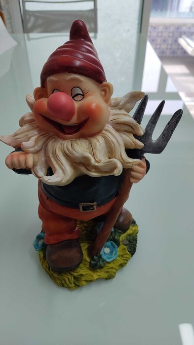 Boneco em marfinite