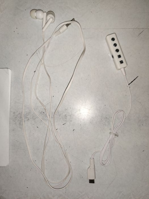 Наушники и пульт к диктофону FSV -U2