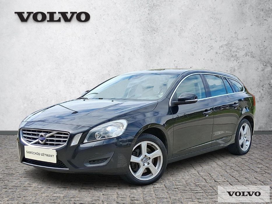 Volvo V60 V60 2.0T 203 KM Momentum Automat