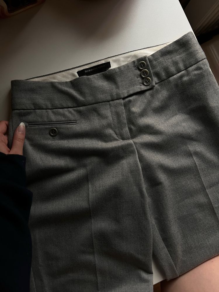 Eleganckie szare spodnie garniturowe XS