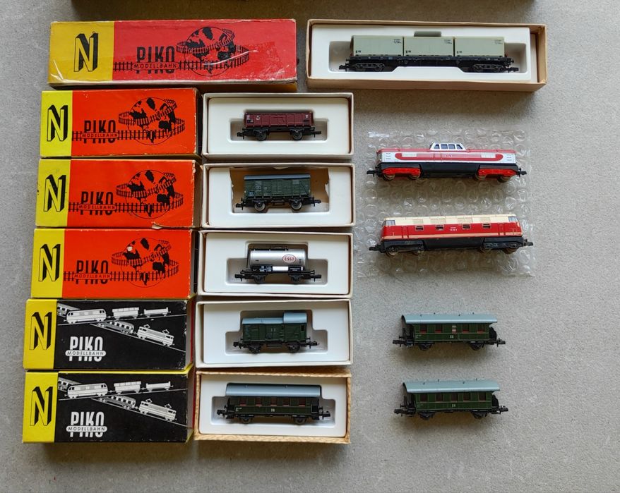 Железная дорога Piko N 1:160 ГДР, локомотивы, рельсы, вагоны, стрелки