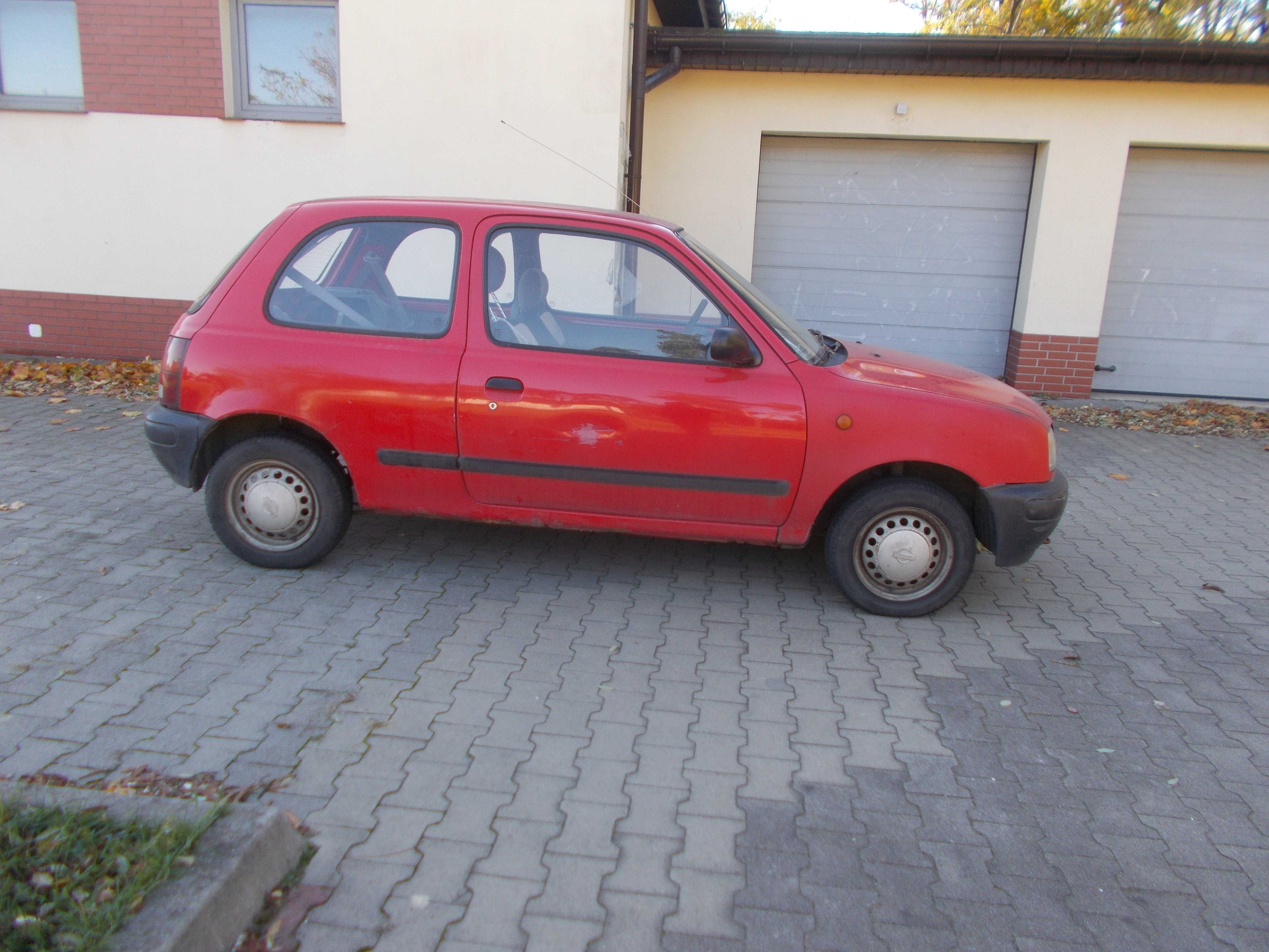 Lampy tylne Nissan Micra N11