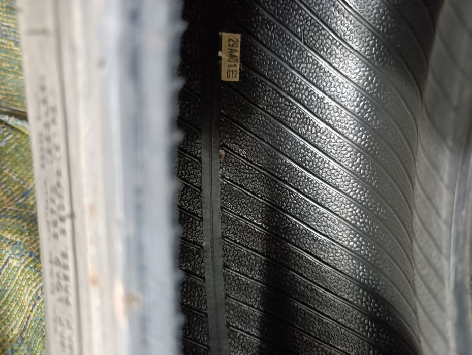 Шини на славуту , таврію 155/70/13 зимова гума Laufenn