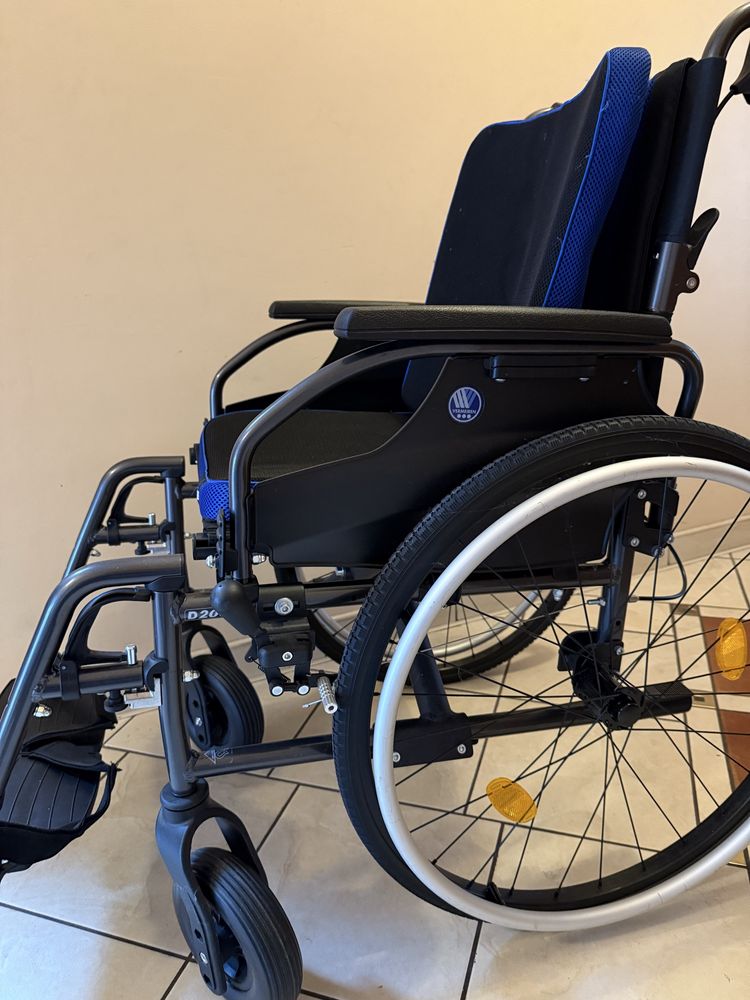 Wózek inwalidzki aluminiowy - NOWY