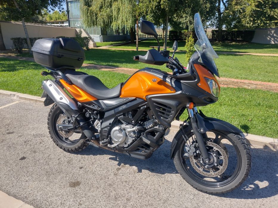 Suzuki vstrom
Manuais, chave reserva, kit ferrame
