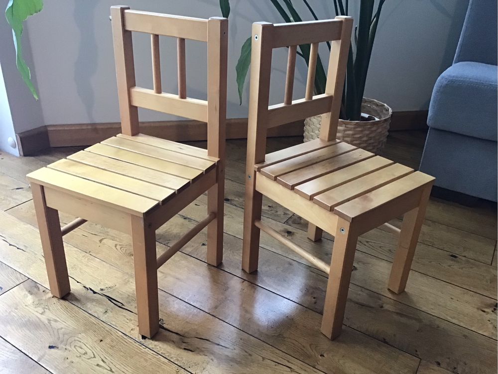 Svala Ikea, Zestaw, dwa krzesełka dziecięce drewniane, bukowe, 2szt