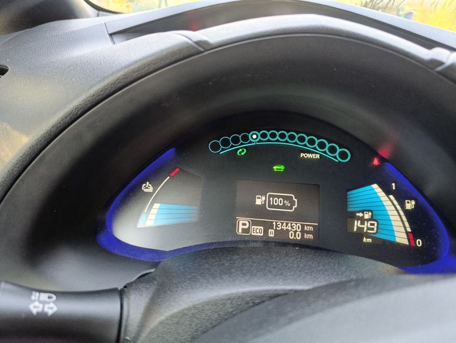 Продам Ніссан ліф