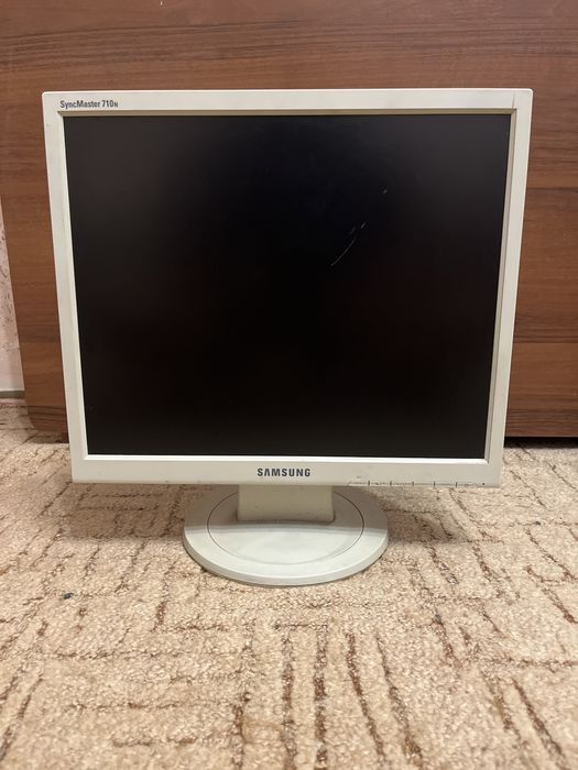 Продам монітор Samsung SyncMaster 710n