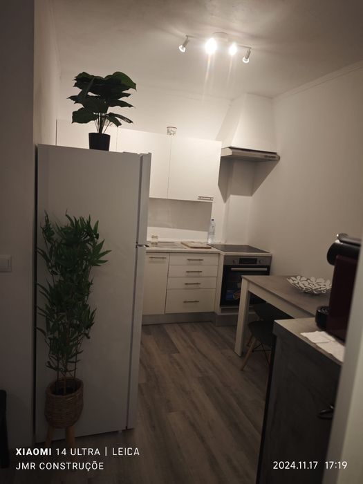 Moradia t2 com churrasco e 2 wc centro Monte Gordo perto da praia