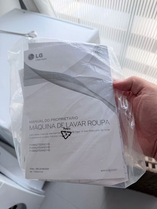 Máquina de Lavar Roupa LG F12B8TDW - Inverter Direct Drive 8kg