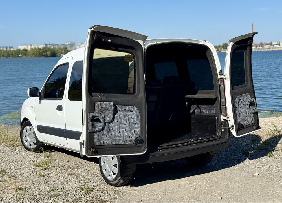 Renault Kangoo 1.5 K9K дизель пассажир