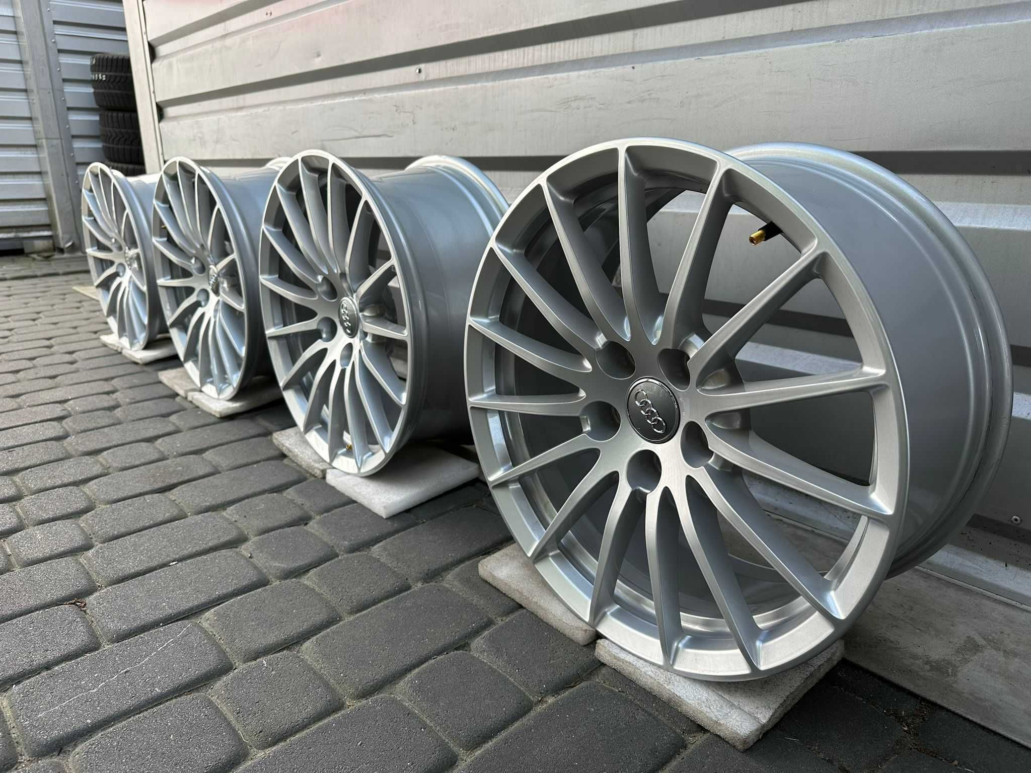 FABRYCZNIE NOWE Oryginalne Felgi Audi 17" A4 A5 A6 A7 A8 Q3 Q5