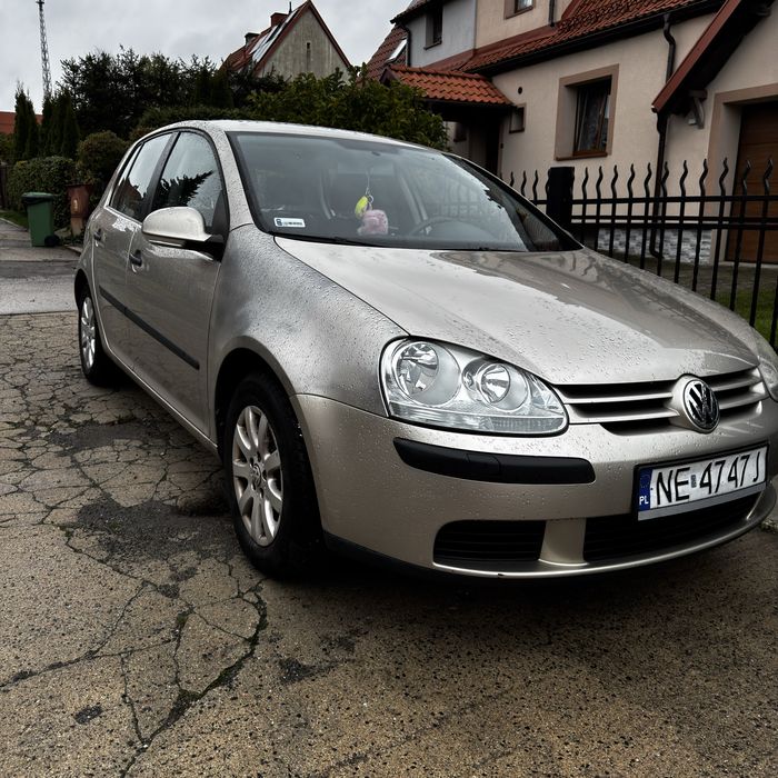 Volkswagen Golf V 1.4 FSI 90KM 2004