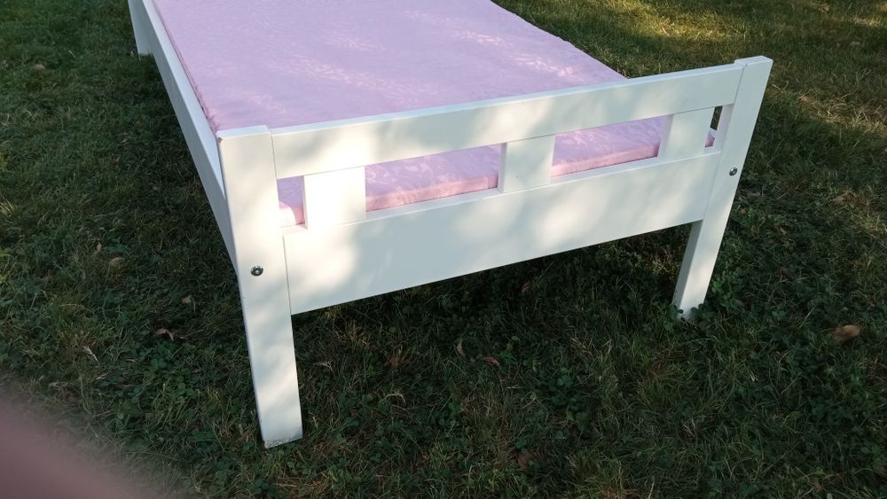 Łóżko dla dziecka białe ikea