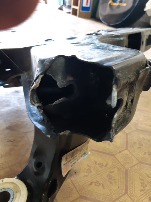 Подрамник передний Kia Soul Киа Соул 2017 USA США