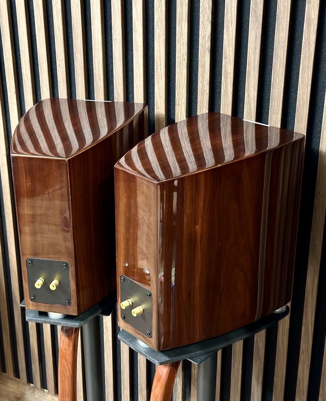 Kolumny Monitory Fyne Audio F700