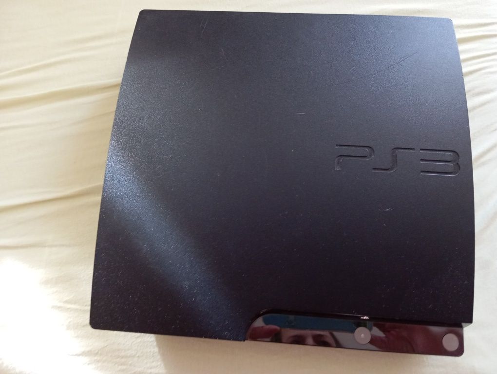Konsola PlayStation 3 + 4 pady