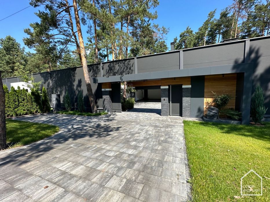 Преміальний будинок серед лісу | 490 кв.м. | 14 соток | Плюти