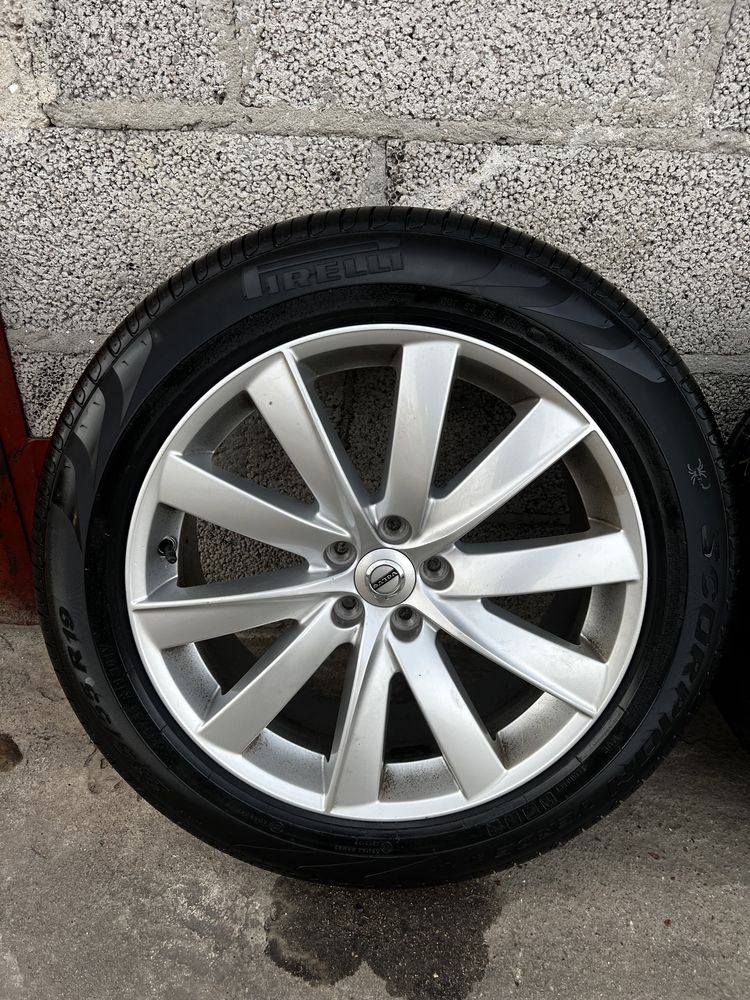 Oryginalne koła R19 5x108 Volvo XC 60 XC 90 Opony letnie 235/55/19