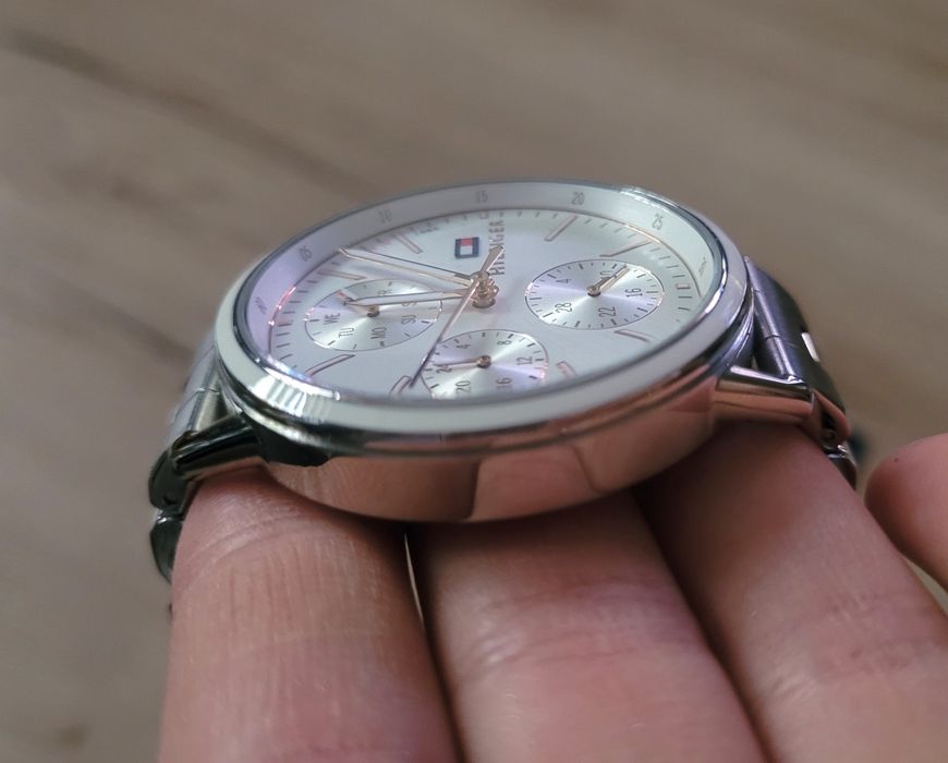 Zegarek Tommy Hilfiger srebrny damski