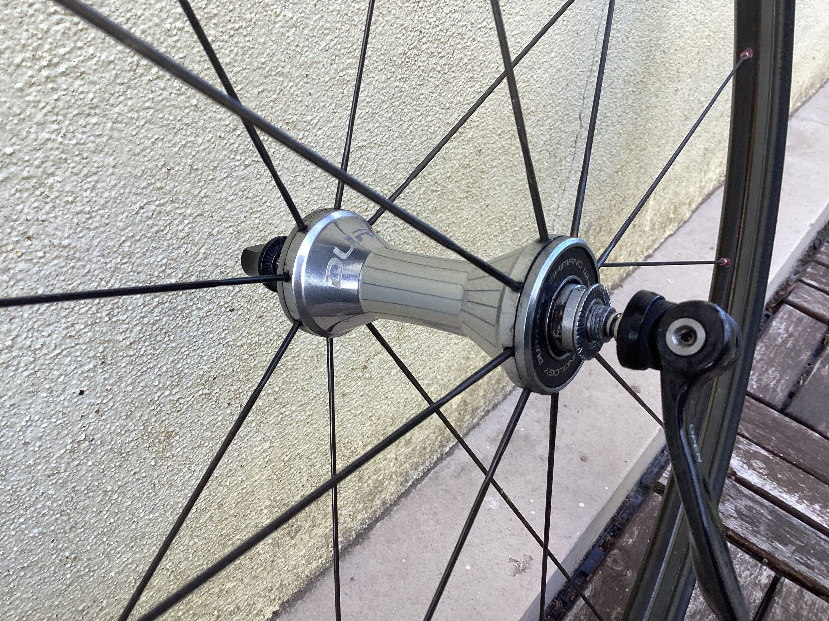 Rodas carbono dura Ace  peso 1250kg Par
