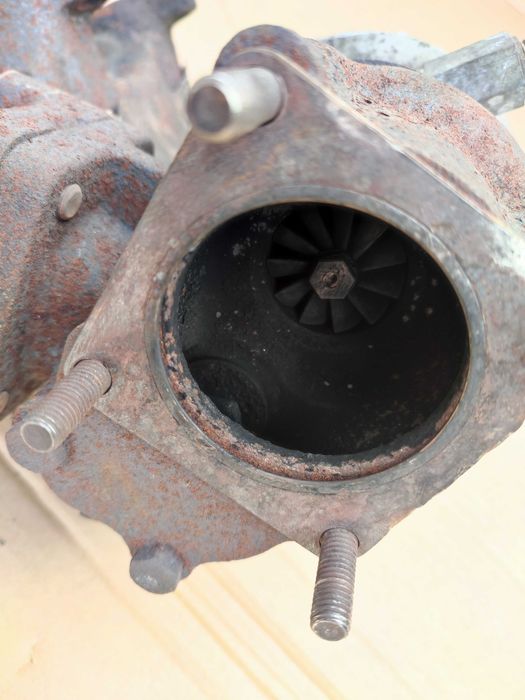 Turbo Turbosprężarka Vw Golf Audi A80 Jetta Passat 46653 1.6ccm