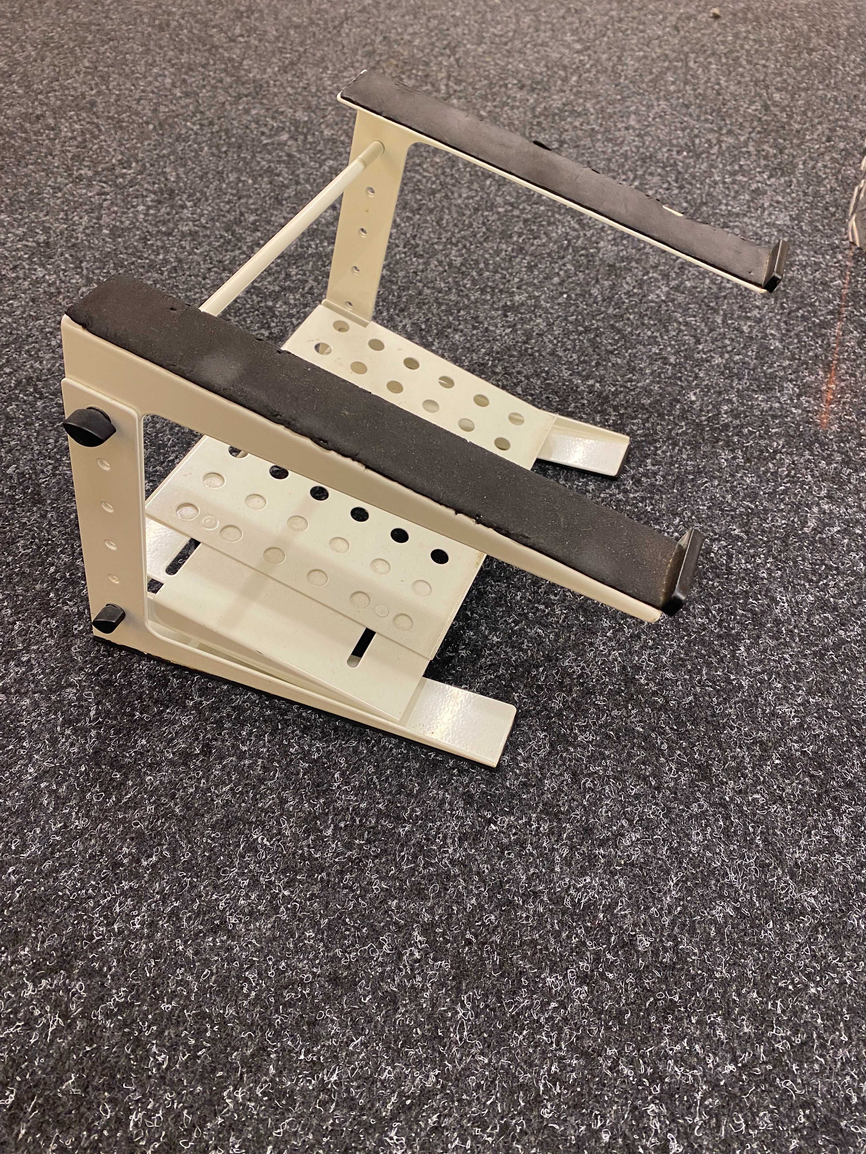 Laptop Stand Millenium