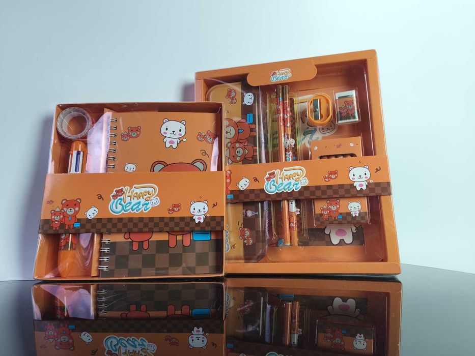 Duży zestaw dla dziecka piórnik notes Miś kredki Okazja